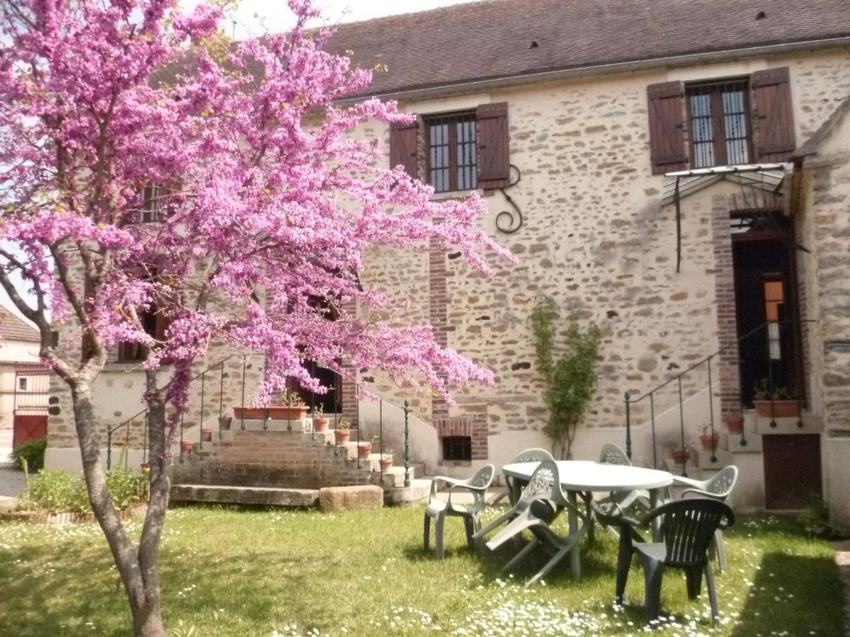 Gite L'Ecole Buissonniere Cheu Exterior foto