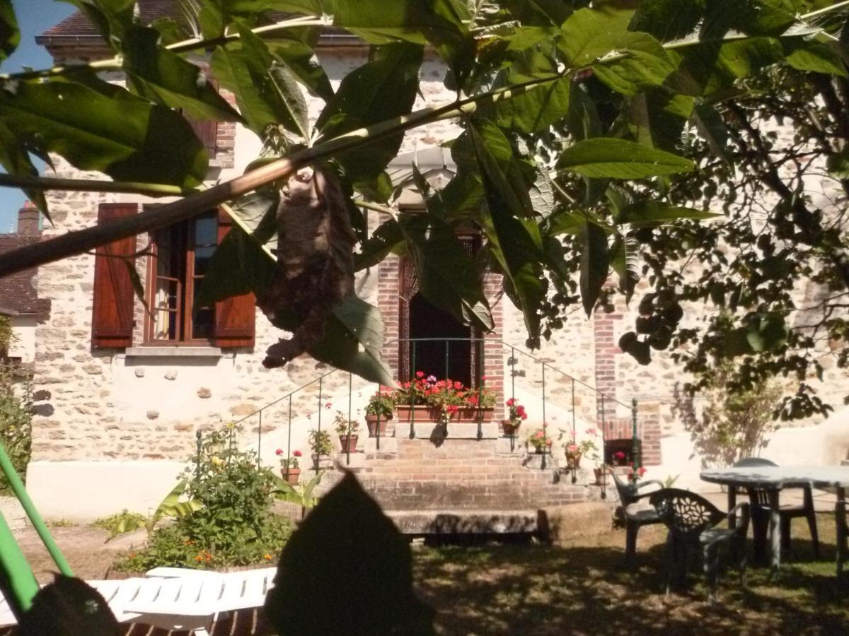 Gite L'Ecole Buissonniere Cheu Exterior foto